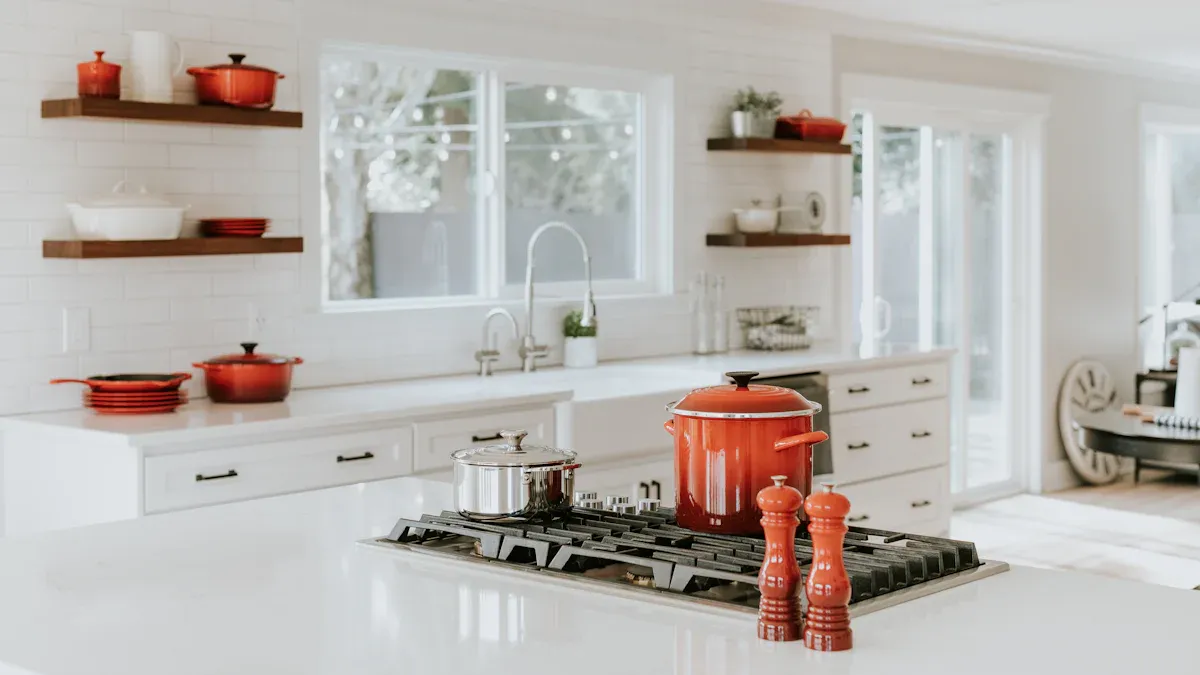 Key Benefits of Electric Salt & Pepper Shakers for Enhanced Flavor