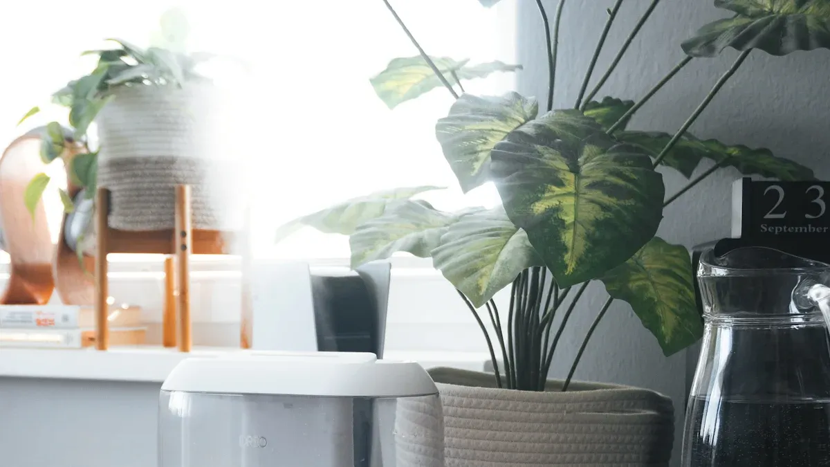 Side-by-Side Comparison Table of Battery Salt and Pepper Shakers