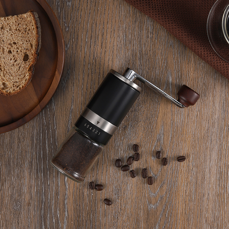 Custom Portable Manual Burr Coffee Grinder with Ceramic Burr 5