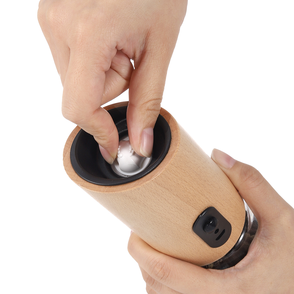 ODM Custom Rechargeable Electric Salt and Pepper Grinder with Gravity Operation 4