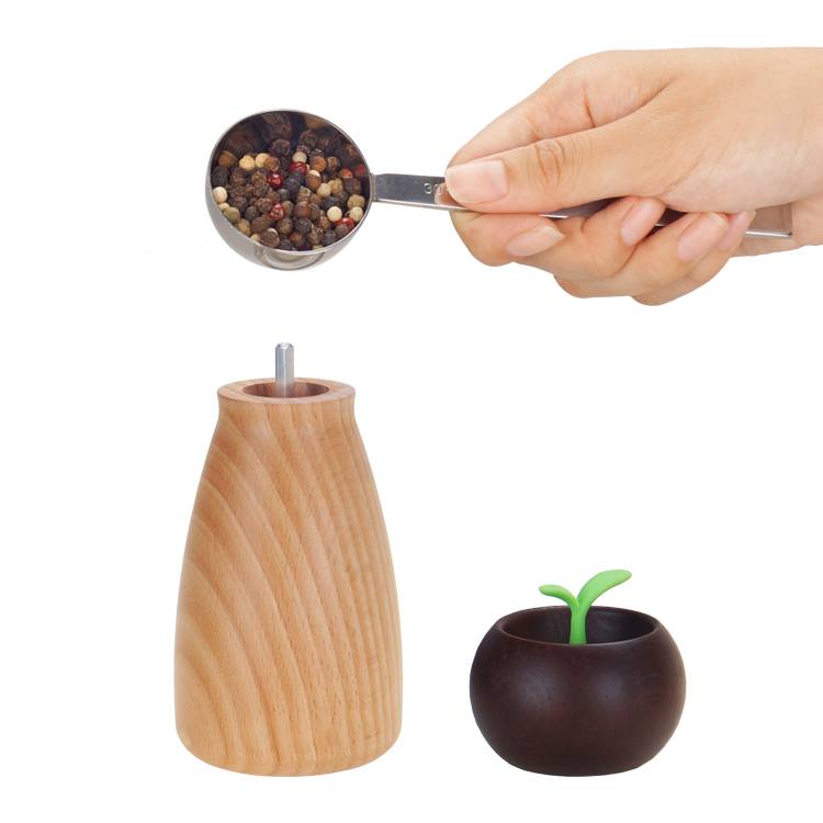 Custom 30ml Wooden Salt and Pepper Grinder with Adjustable Ceramic Burr 3 1